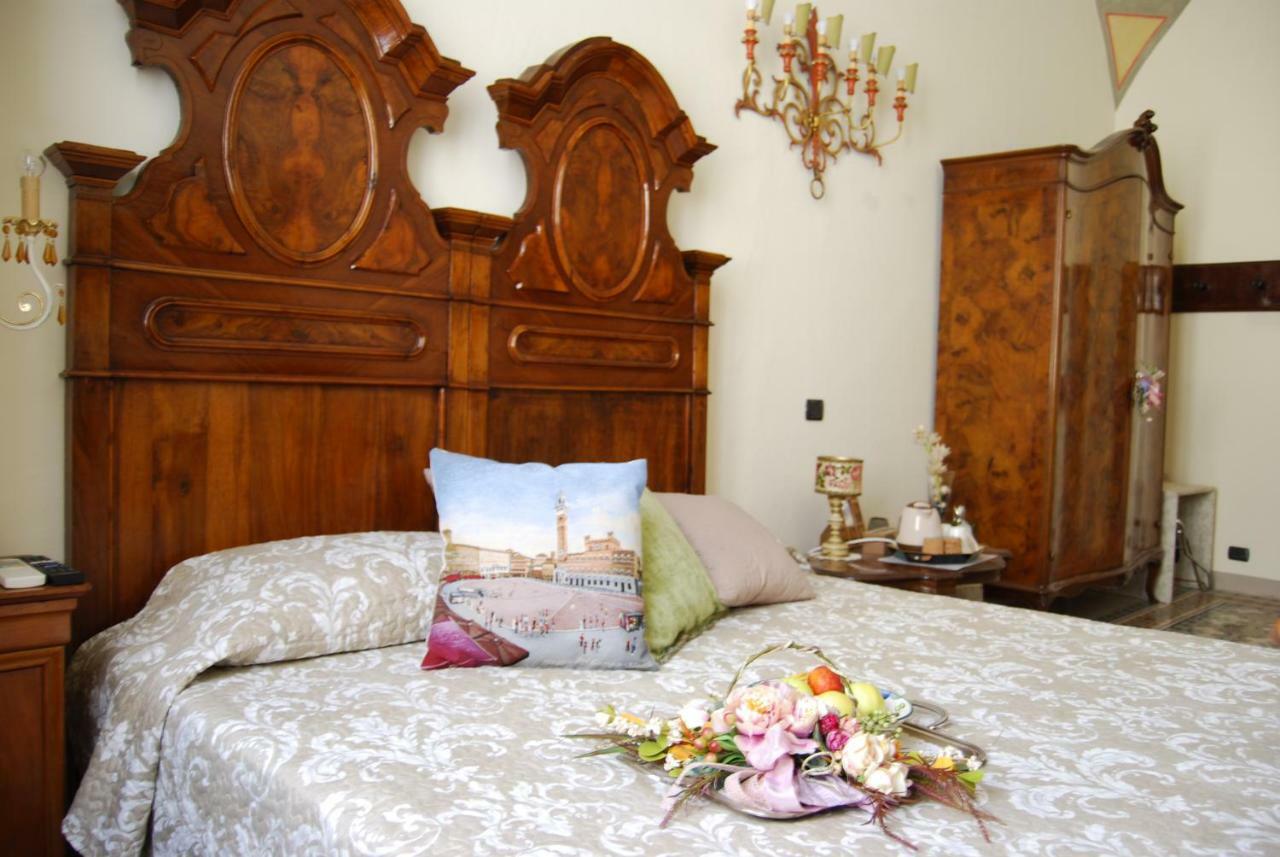 Antica Dimora Del Buongoverno Hotel Сиена Екстериор снимка