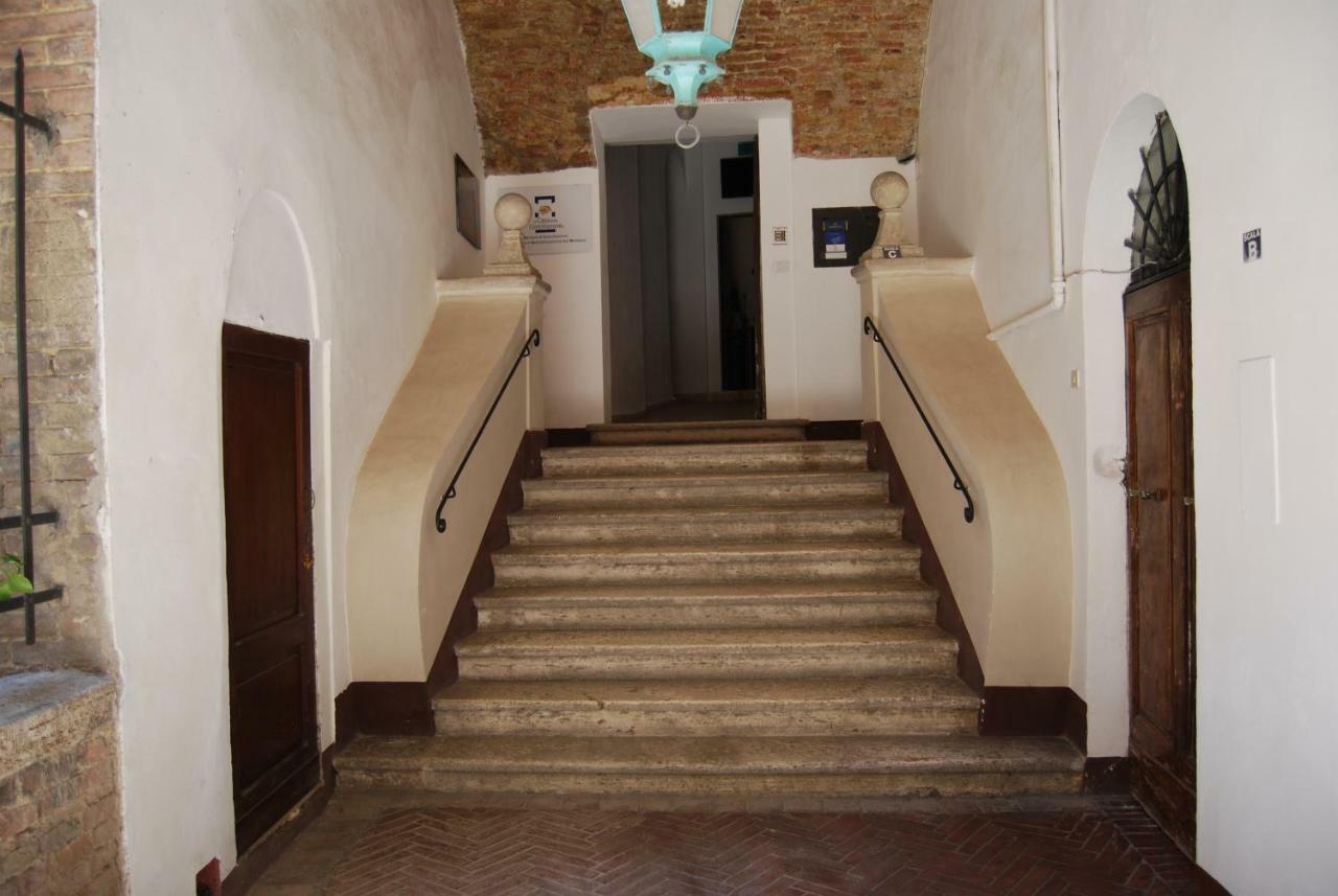 Antica Dimora Del Buongoverno Hotel Сиена Екстериор снимка