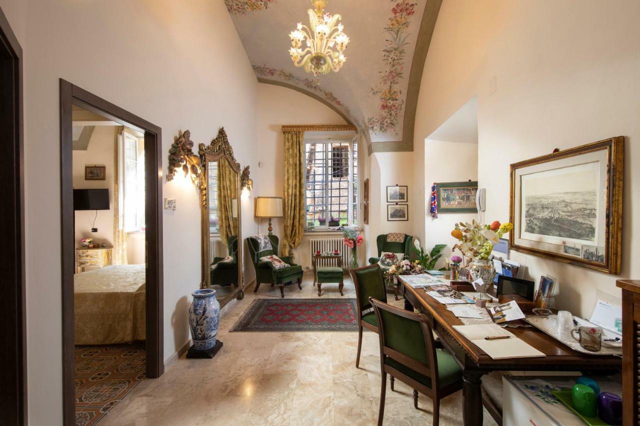 Antica Dimora Del Buongoverno Hotel Сиена Екстериор снимка