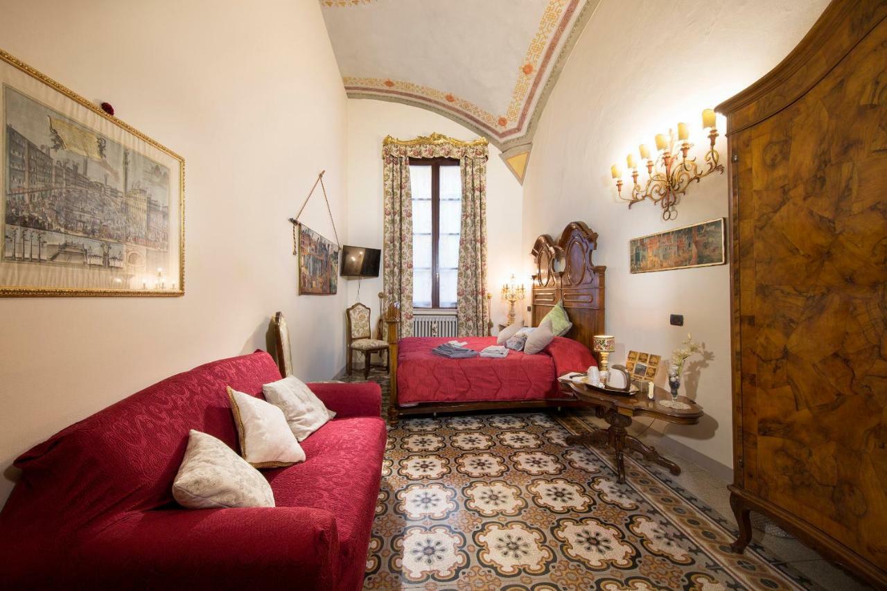 Antica Dimora Del Buongoverno Hotel Сиена Екстериор снимка