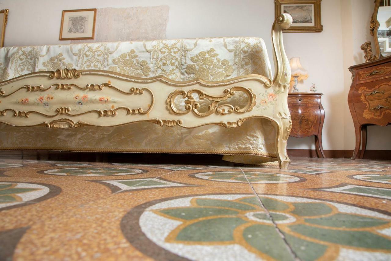 Antica Dimora Del Buongoverno Hotel Сиена Екстериор снимка