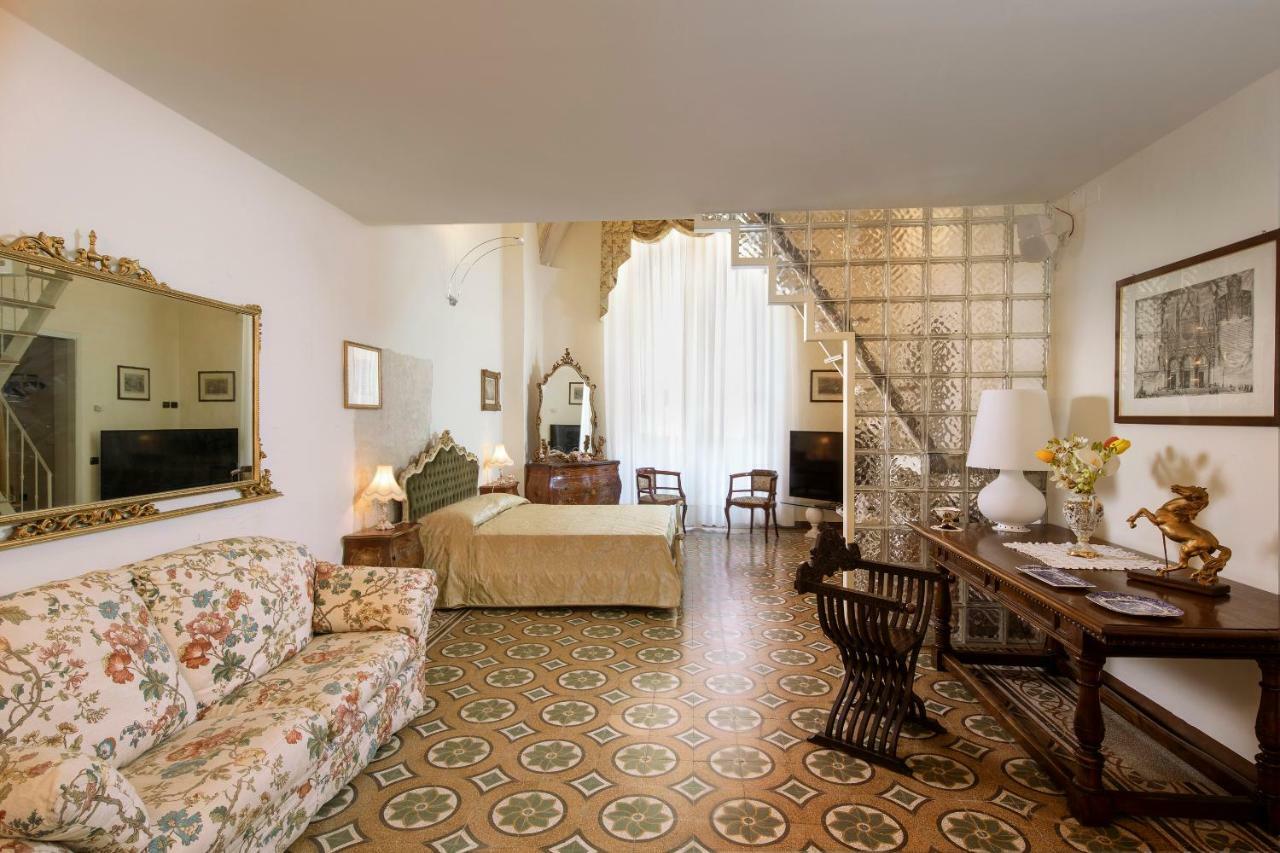 Antica Dimora Del Buongoverno Hotel Сиена Екстериор снимка