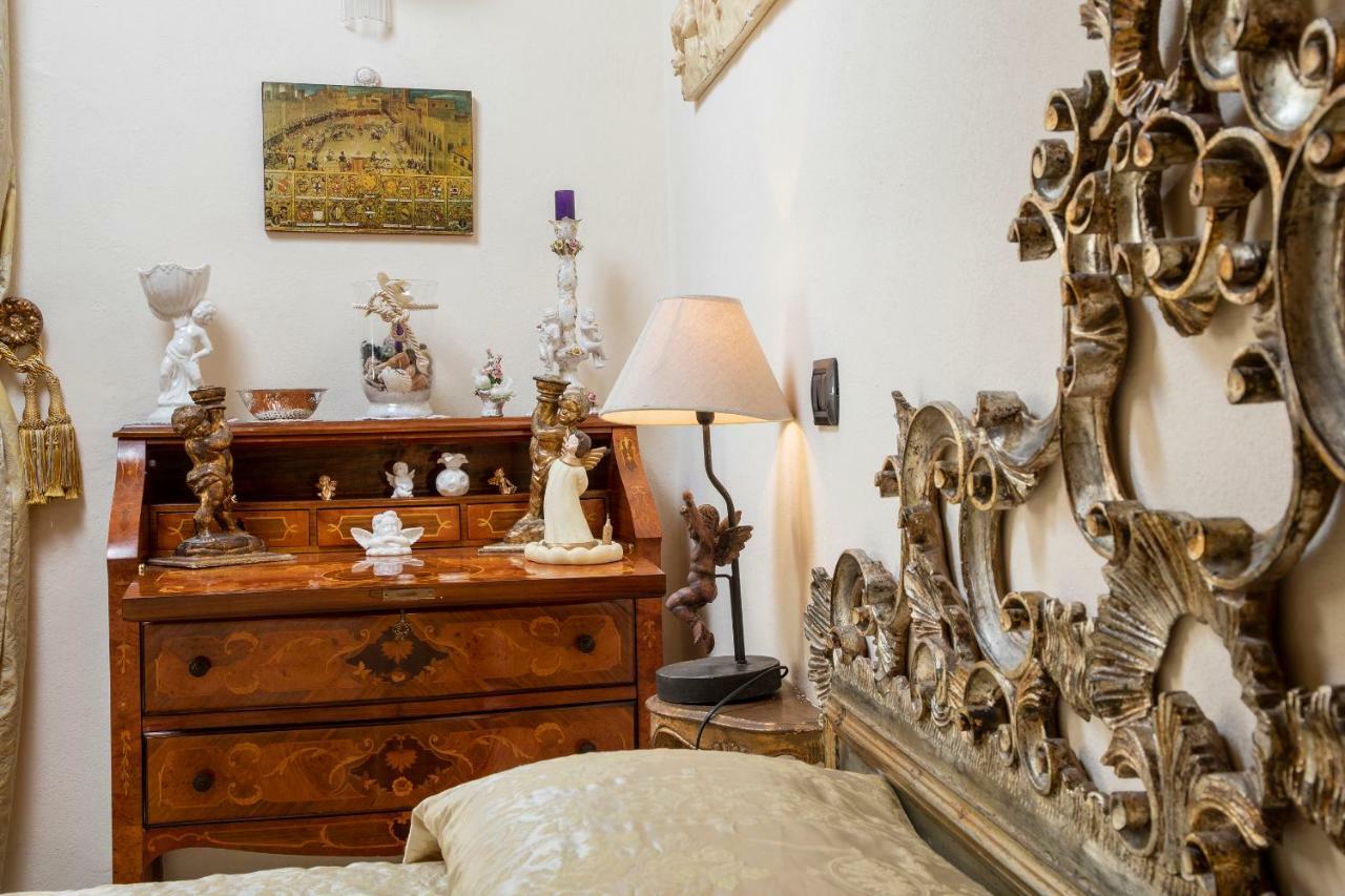 Antica Dimora Del Buongoverno Hotel Сиена Екстериор снимка