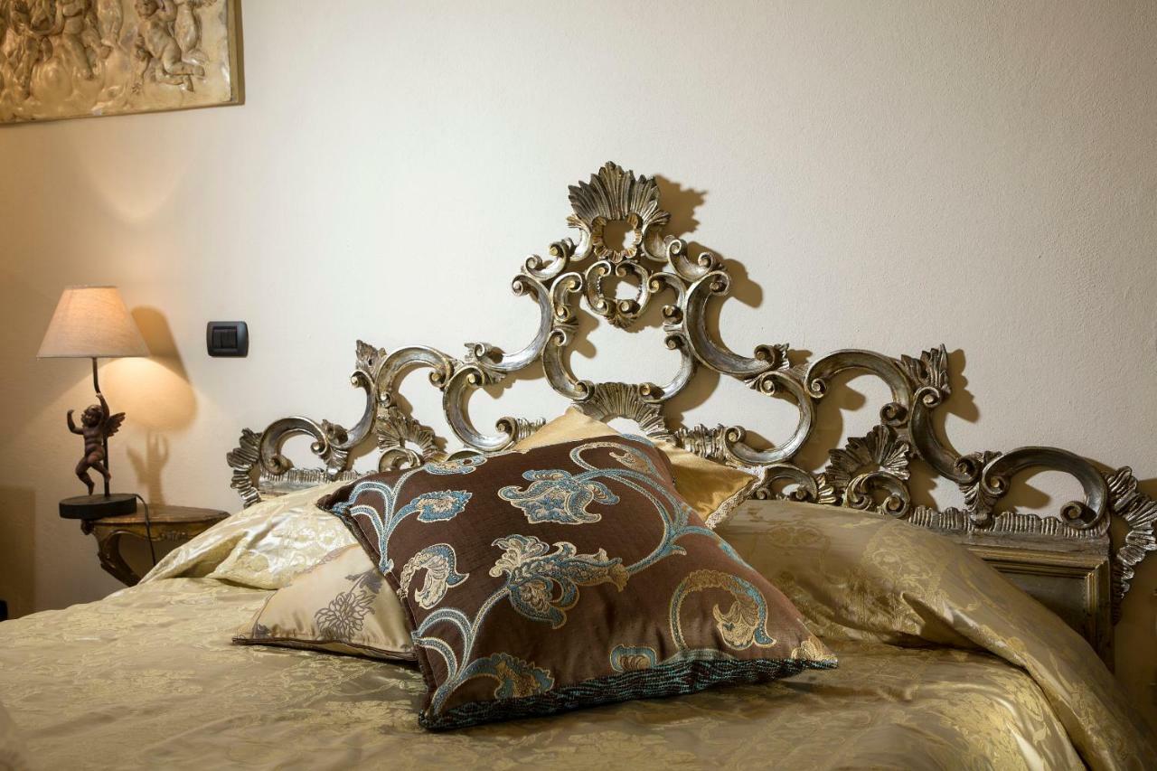 Antica Dimora Del Buongoverno Hotel Сиена Екстериор снимка